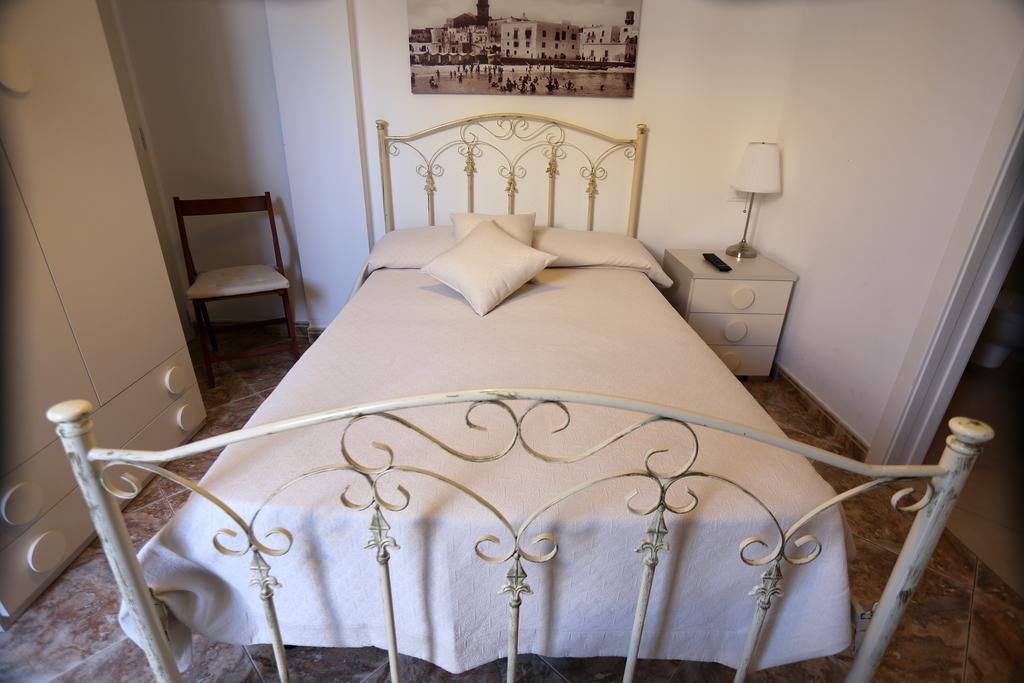 Io Resto Qui Bed & Breakfast Monopoli Room photo